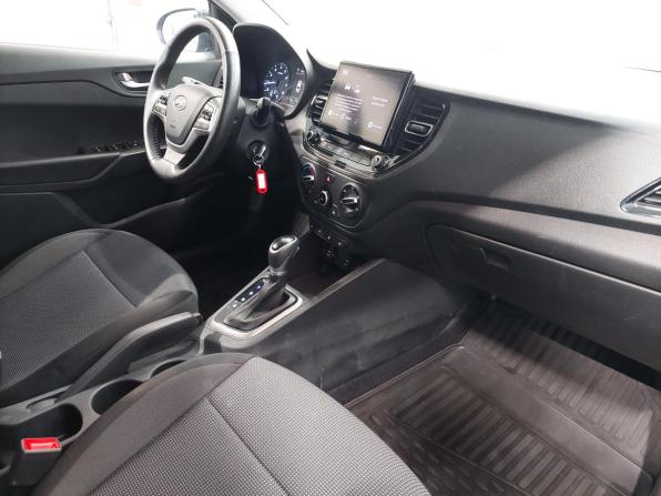 Hyundai Solaris II Рестайлинг с пробегом 2021 года, цена 1 520 000 рублей, 121430 км, седан, Автокод Объявления