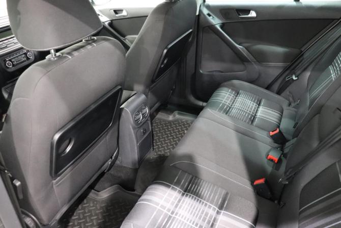 Volkswagen Tiguan I Рестайлинг с пробегом 2015 года, цена 1 385 000 рублей, 147658 км, внедорожник, Автокод Объявления
