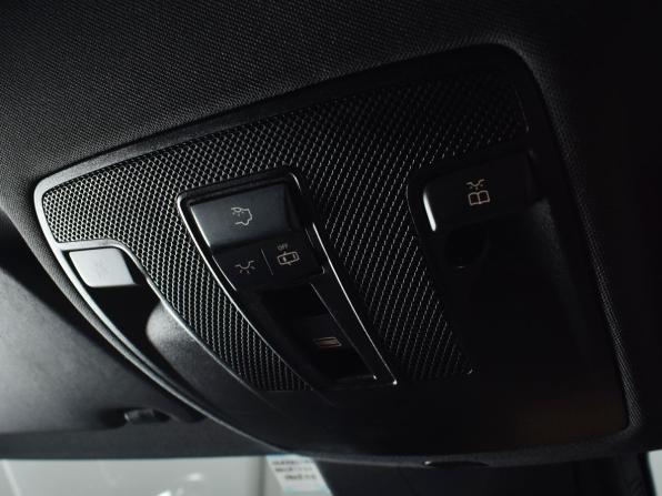 Mercedes-Benz A-Класс III (W176) с пробегом 2015 года, цена 1 329 997 рублей, 45721 км, хэтчбек, Автокод Объявления