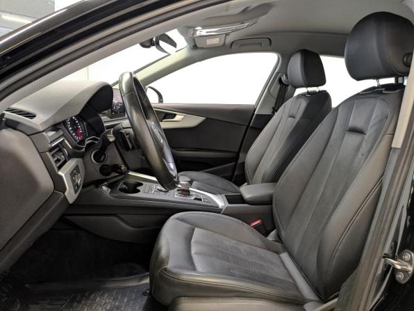 Audi A4 V (B9) с пробегом 2019 года, цена 2 749 000 рублей, 75481 км, седан, Автокод Объявления