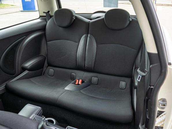 Mini Hatch II (R56) Рестайлинг с пробегом 2010 года, цена 1 160 000 рублей, 165776 км, хэтчбек, Автокод Объявления