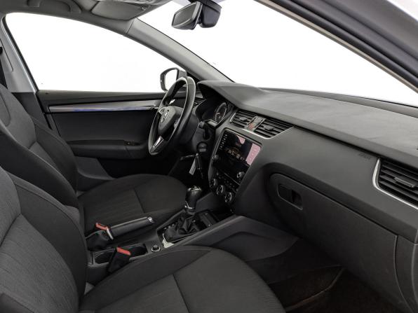 Skoda Octavia III (A7) с пробегом 2017 года, цена 1 880 000 рублей, 96578 км, лифтбек, Автокод Объявления