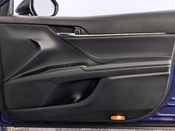 Toyota Camry VIII (XV70) Рестайлинг с пробегом 2021 года, цена 3 450 000 рублей, 67250 км, седан, Автокод Объявления