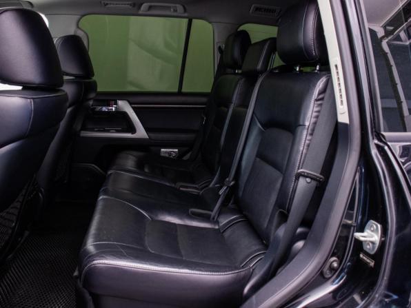 Toyota Land Cruiser 200 Series Рестайлинг 1 с пробегом 2013 года, цена 3 424 000 рублей, 218000 км, внедорожник, Автокод Объявления