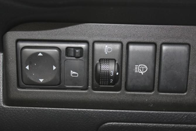 Nissan Note I Рестайлинг с пробегом 2011 года, цена 715 000 рублей, 229097 км, хэтчбек, Автокод Объявления