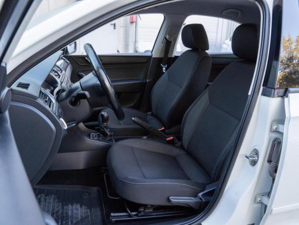 Skoda Rapid I с пробегом 2014 года, цена 1 020 000 рублей, 121803 км, лифтбек, Автокод Объявления