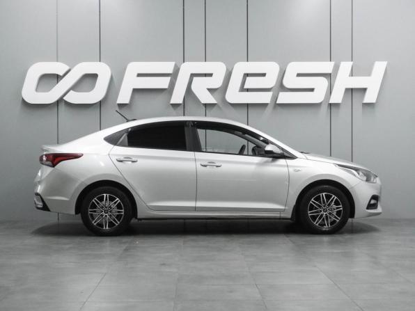 Hyundai Solaris II с пробегом 2019 года, цена 1 059 000 рублей, 142221 км, седан, Автокод Объявления