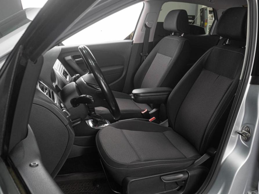 Volkswagen Polo V Рестайлинг Тюмень  - изображение 10