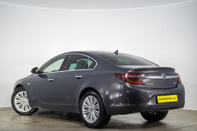 Opel Insignia I Рестайлинг с пробегом 2014 года, цена 899 000 рублей, 275600 км, седан, Автокод Объявления