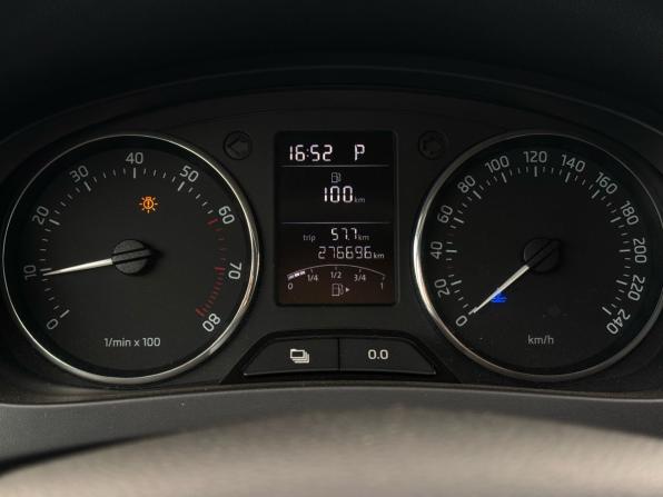 Skoda Rapid I с пробегом 2014 года, цена 770 000 рублей, 276695 км, лифтбек, Автокод Объявления