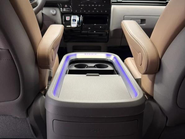 Hyundai Staria I с пробегом 2022 года, цена 5 150 000 рублей, 87507 км, минивэн, Автокод Объявления