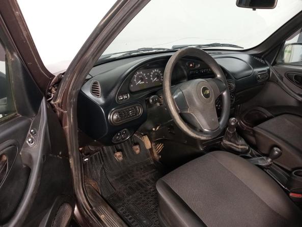Chevrolet Niva I Рестайлинг с пробегом 2018 года, цена 640 000 рублей, 77000 км, внедорожник, Автокод Объявления