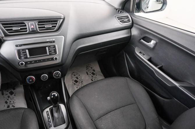 Kia Rio III Рестайлинг с пробегом 2016 года, цена 1 069 000 рублей, 121500 км, хэтчбек, Автокод Объявления