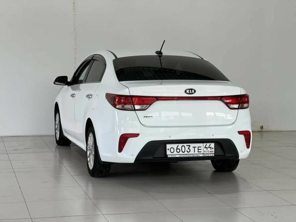 Kia Rio IV с пробегом 2017 года, цена 960 000 рублей, 176850 км, седан, Автокод Объявления