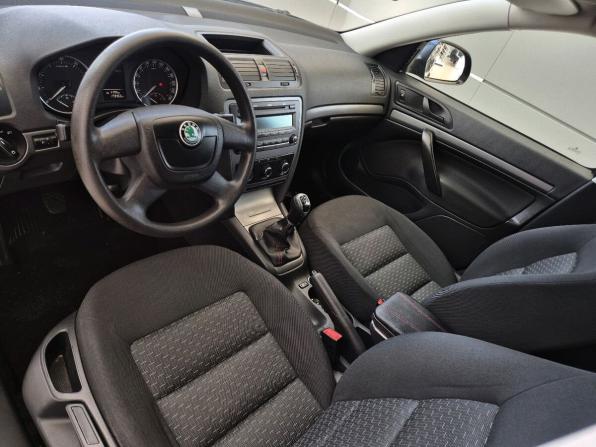 Skoda Octavia II (A5) Рестайлинг с пробегом 2013 года, цена 649 000 рублей, 173463 км, лифтбек, Автокод Объявления