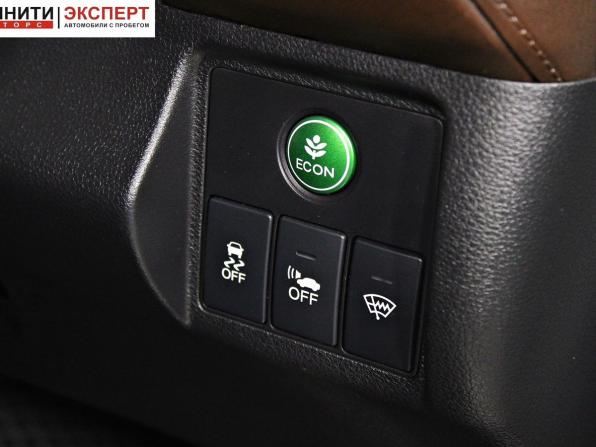Honda Vezel I с пробегом 2014 года, цена 1 397 000 рублей, 142481 км, внедорожник, Автокод Объявления