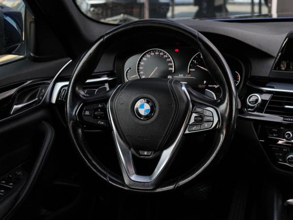 BMW 5 серии VII (G30/G31/G38) с пробегом 2018 года, цена 2 800 000 рублей, 172567 км, седан, Автокод Объявления