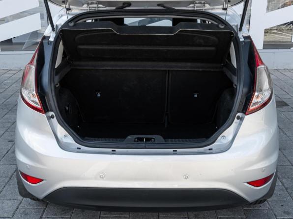 Ford Fiesta Mk6 Рестайлинг с пробегом 2015 года, цена 1 098 000 рублей, 30256 км, хэтчбек, Автокод Объявления