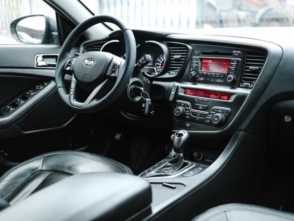 Kia Optima III Рестайлинг с пробегом 2013 года, цена 1 299 000 рублей, 201667 км, седан, Автокод Объявления