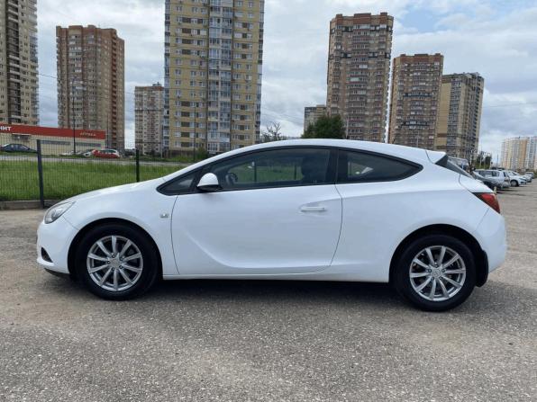 Opel Astra J Рестайлинг с пробегом 2013 года, цена 755 000 рублей, 204299 км, хэтчбек, Автокод Объявления