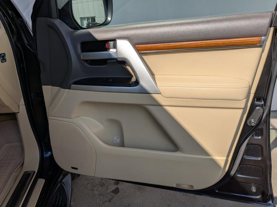 Toyota Land Cruiser 200 Series Рестайлинг 2 Москва  - изображение 14