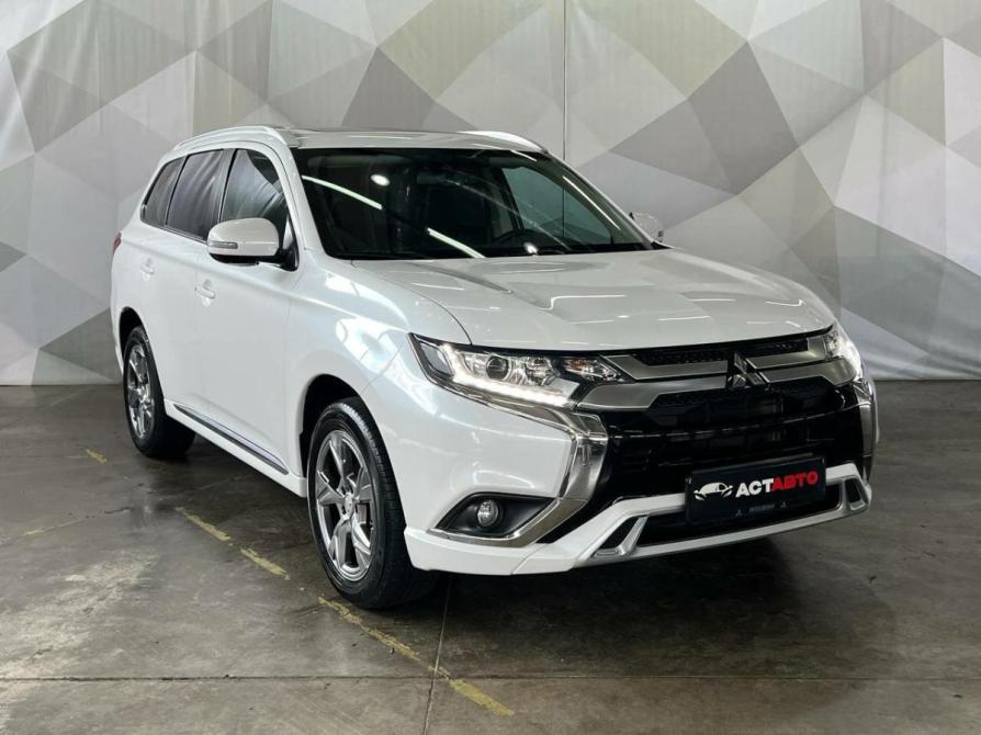Mitsubishi Outlander III Рестайлинг 3 Оренбург  - изображение 3