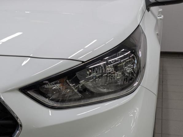 Hyundai Solaris II с пробегом 2019 года, цена 1 535 000 рублей, 48958 км, седан, Автокод Объявления