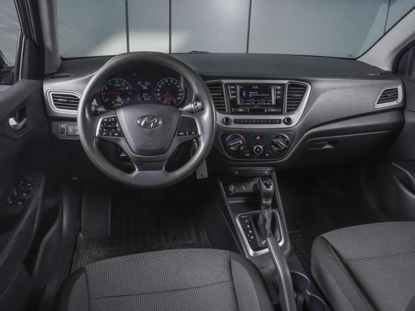 Hyundai Solaris II Рестайлинг с пробегом 2021 года, цена 1 600 000 рублей, 88050 км, седан, Автокод Объявления