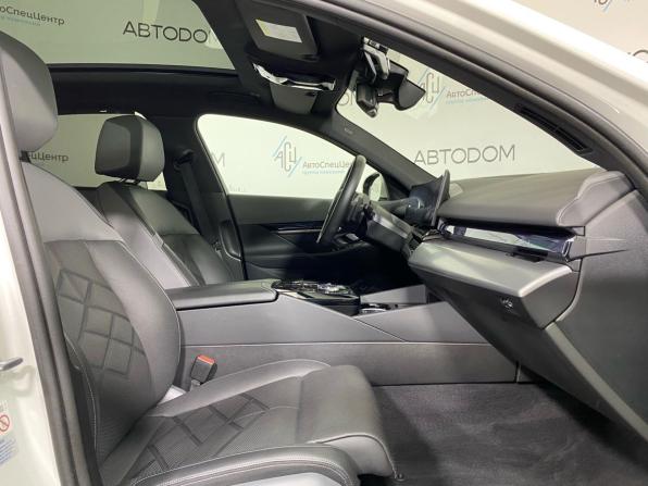 BMW 5 серии VIII (G60/G61/G68) с пробегом 2024 года, цена 7 859 900 рублей, 21401 км, седан, Автокод Объявления