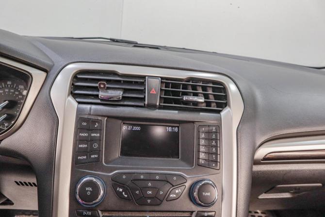 Ford Fusion (North America) II с пробегом 2016 года, цена 1 529 000 рублей, 240820 км, седан, Автокод Объявления