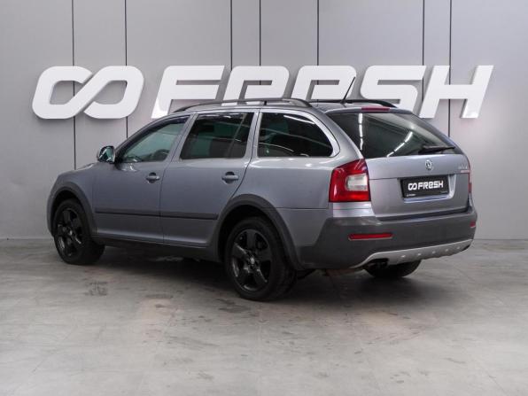 Skoda Octavia II (A5) Рестайлинг с пробегом 2012 года, цена 1 272 000 рублей, 303305 км, универсал, Автокод Объявления