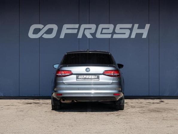 Volkswagen Jetta VI Рестайлинг с пробегом 2018 года, цена 1 495 000 рублей, 110179 км, седан, Автокод Объявления