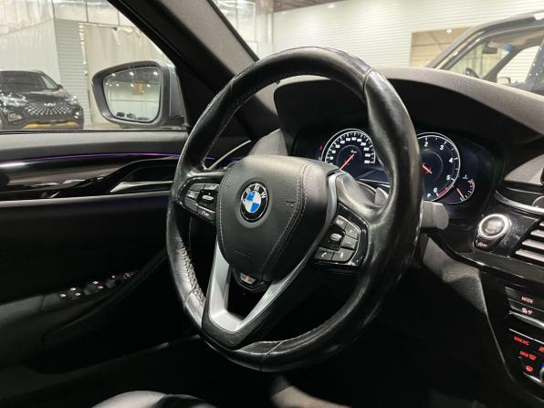 BMW 5 серии VII (G30/G31/G38) с пробегом 2018 года, цена 2 570 000 рублей, 200649 км, седан, Автокод Объявления