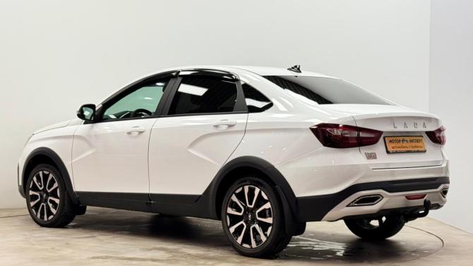 Lada (ВАЗ) Vesta I Рестайлинг (NG) с пробегом 2023 года, цена 1 385 000 рублей, 27000 км, седан, Автокод Объявления