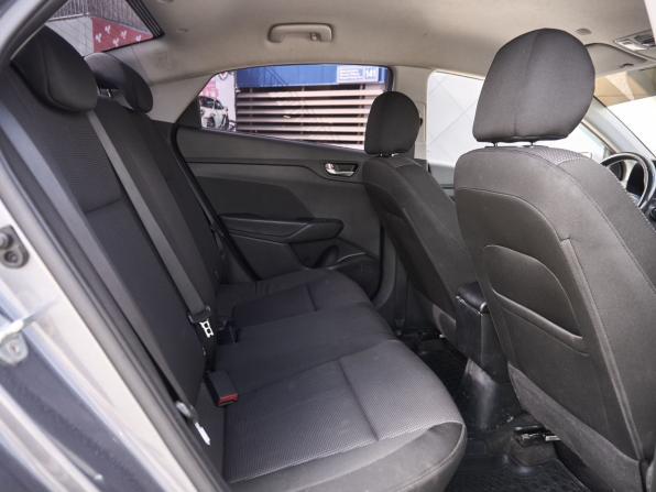 Hyundai Solaris II с пробегом 2018 года, цена 1 215 000 рублей, 152544 км, седан, Автокод Объявления