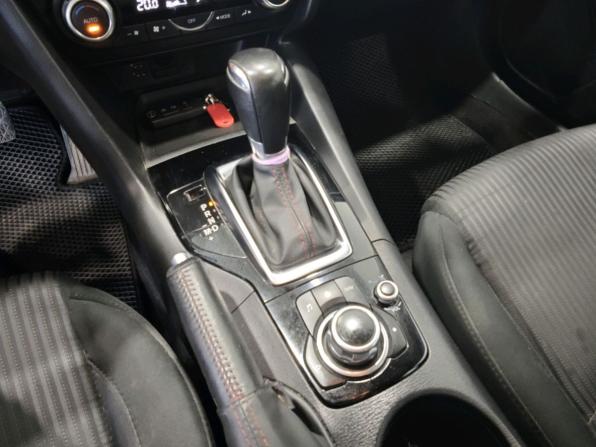 Mazda 3 III (BM) с пробегом 2014 года, цена 1 295 000 рублей, 179000 км, седан, Автокод Объявления