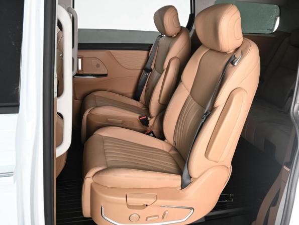 JAC RF8 с пробегом 2025 года, цена 4 609 000 рублей, 25 км, минивэн, Автокод Объявления