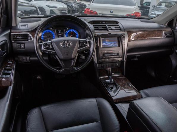 Toyota Camry VII (XV50) Рестайлинг с пробегом 2015 года, цена 2 100 000 рублей, 139876 км, седан, Автокод Объявления