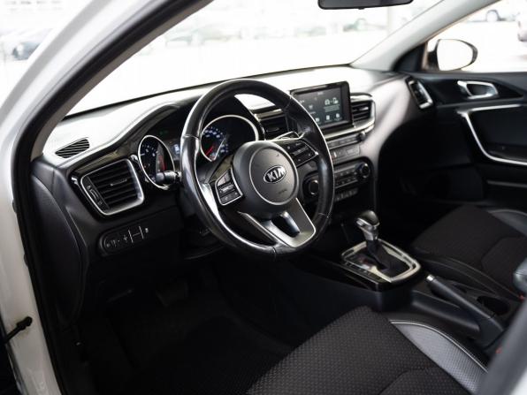 Kia Ceed III с пробегом 2018 года, цена 1 720 000 рублей, 121583 км, хэтчбек, Автокод Объявления