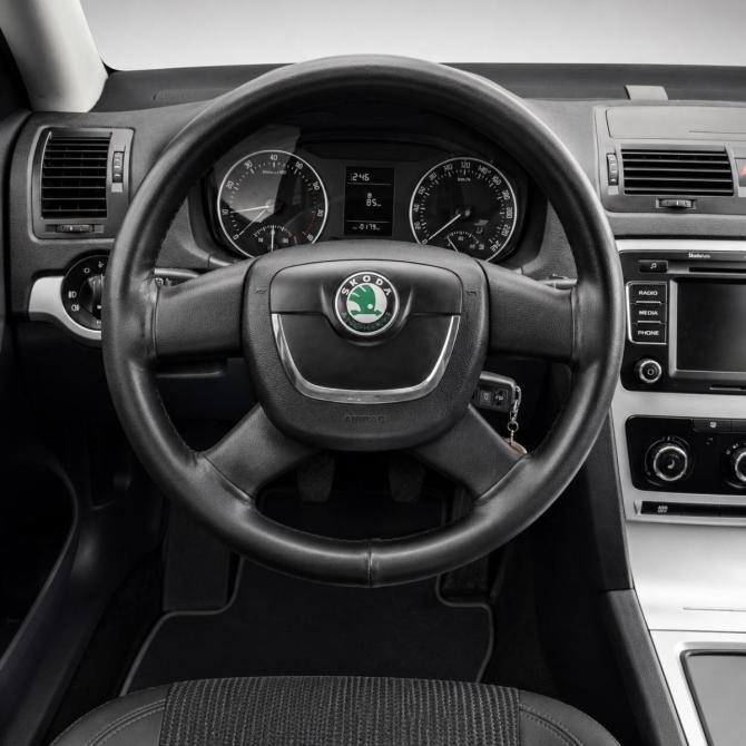 Skoda Octavia II (A5) Рестайлинг Набережные Челны  - изображение 12