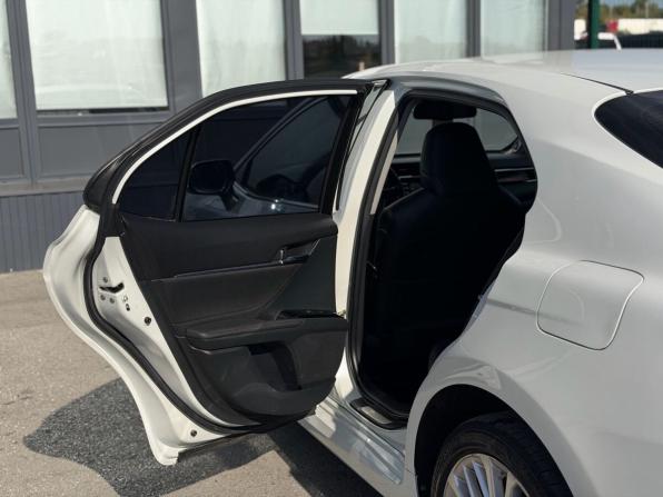 Toyota Camry VIII (XV70) с пробегом 2019 года, цена 2 570 000 рублей, 103502 км, седан, Автокод Объявления