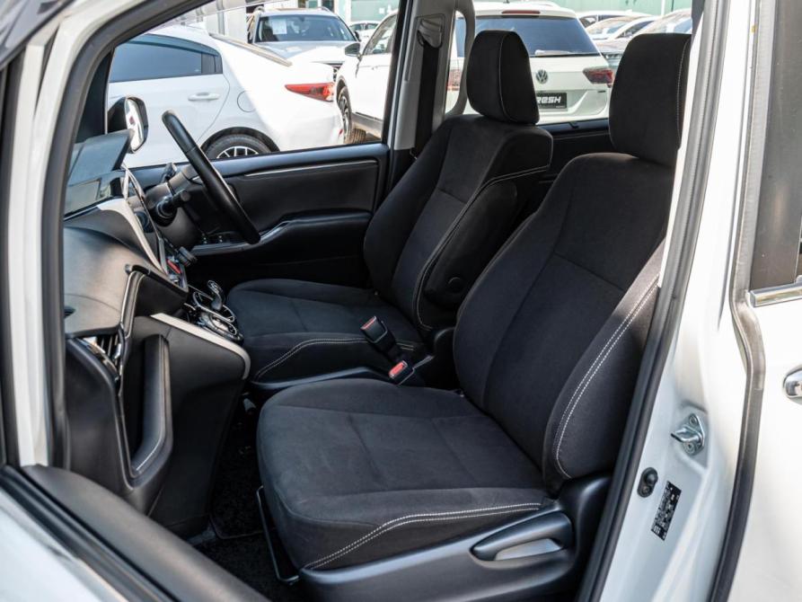 Toyota Esquire I Краснодар  - изображение 8