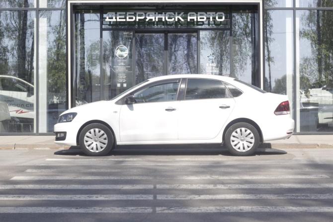 Volkswagen Polo V Рестайлинг с пробегом 2019 года, цена 1 310 000 рублей, 36288 км, седан, Автокод Объявления