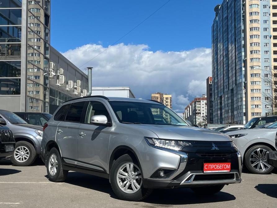 Mitsubishi Outlander III Рестайлинг 3 Санкт-Петербург  - изображение 1