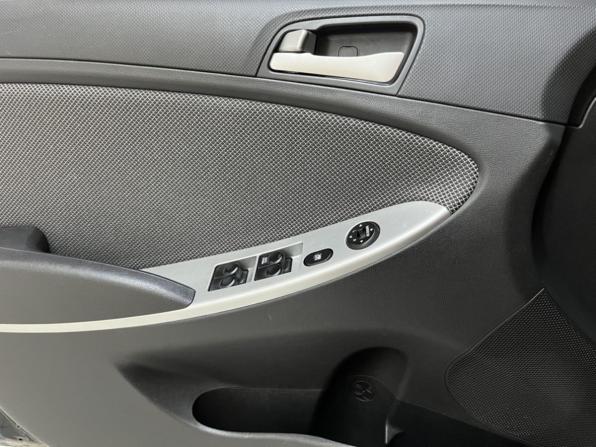 Hyundai Solaris I с пробегом 2012 года, цена 765 100 рублей, 122531 км, хэтчбек, Автокод Объявления
