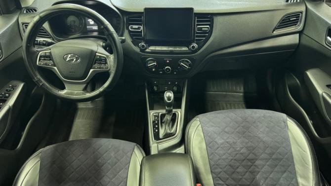Hyundai Solaris II Рестайлинг с пробегом 2021 года, цена 1 574 900 рублей, 97760 км, седан, Автокод Объявления