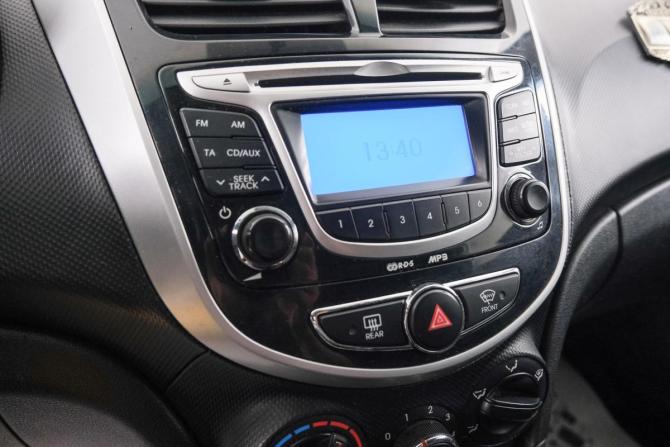 Hyundai Solaris I с пробегом 2011 года, цена 849 000 рублей, 133480 км, седан, Автокод Объявления