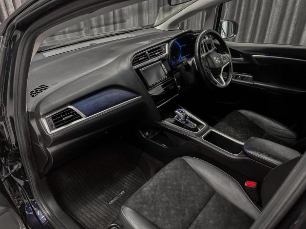 Honda Shuttle II с пробегом 2015 года, цена 1 275 000 рублей, 132000 км, универсал, Автокод Объявления