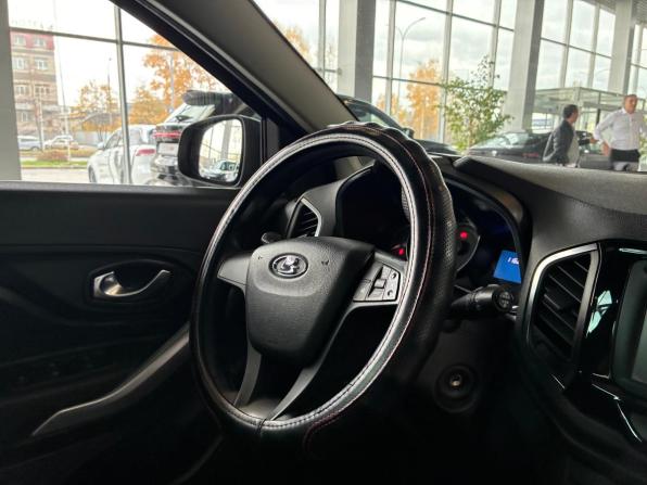 Lada (ВАЗ) XRAY I с пробегом 2017 года, цена 595 000 рублей, 116804 км, хэтчбек, Автокод Объявления