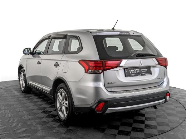 Mitsubishi Outlander III Рестайлинг 2 с пробегом 2016 года, цена 1 650 000 рублей, 90640 км, внедорожник, Автокод Объявления